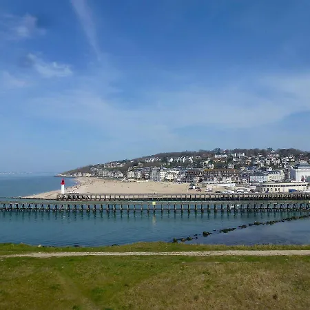 Les Marinas-6 By Interhome