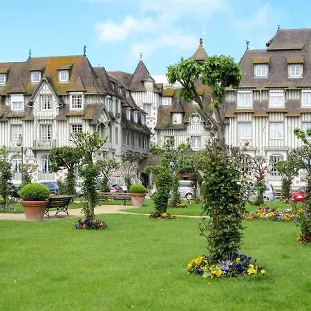 Apartment Les Marinas.6 Deauville
