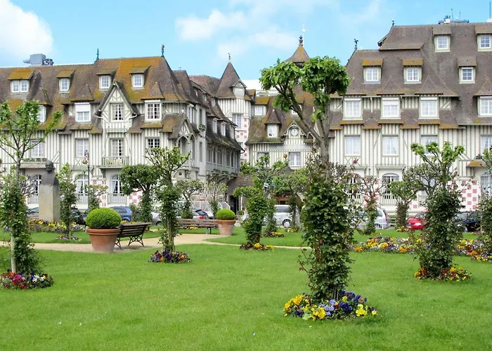 Apartament Les Marinas-6 By Interhome Deauville